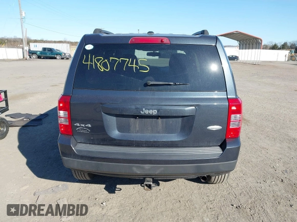 2014 Jeep Patriot Latitude with VIN 1C4NJRFB0ED693359, listed as a IAAI auction lot 41807745 with 172,183 mi miles. Bid and sale history available at carsss.com. Image 16.