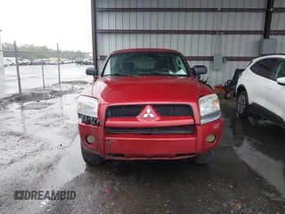 2008 Mitsubishi Raider LS z VIN 1Z7HC28K48S619894, wystawiony jako IAAI lot #42400123 z przebiegiem 246 929 mil mil oraz . Historia ofert i sprzedaży dostępna na DreamBid. Obrazek 12.