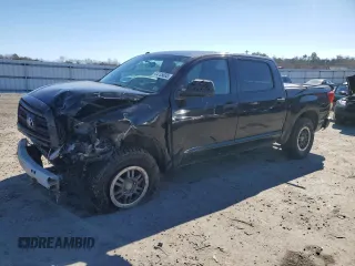 2010 Toyota Tundra z VIN 5TFDY5F13AX150992, wystawiony jako Copart lot #44705835 z przebiegiem 229 147 mil mil oraz Szkoda całkowita • Salvage title. Historia ofert i sprzedaży dostępna na DreamBid. Obrazek 1.