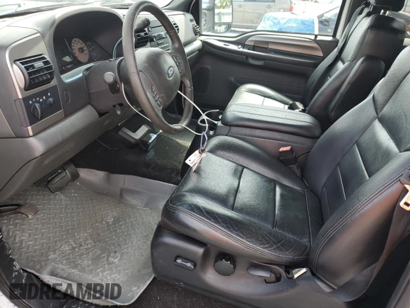 2007 Ford F-250 XL z VIN 1FTSX21P47EA00088, wystawiony jako Copart lot #54411125 z przebiegiem 68 931 mil mil oraz Szkoda całkowita • Salvage title. Historia ofert i sprzedaży dostępna na DreamBid. Obrazek 7.