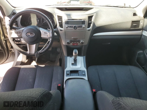 2010 Subaru Legacy Premium All-Weather Anniversary z VIN 4S3BMBG63A3241621, wystawiony jako Copart lot #56674015 z przebiegiem 146 312 mil mil oraz Szkoda całkowita • Salvage title. Historia ofert i sprzedaży dostępna na DreamBid. Obrazek 8.