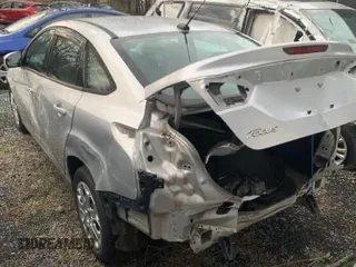 2015 Ford Focus SE с VIN 1FADP3F26FL317477, выставлен на аукционе Copart как лот 60255715 с пробегом 115 151 миль миль и Чистый • Clean title. История ставок и продаж доступна на DreamBid. Изображение 3.