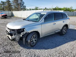 2018 Mitsubishi Outlander ES with VIN JA4AZ3A32JZ023890, listed as a Copart auction lot 58515035 with 115,467 mi miles and Salvage title. Bid and sale history available at DreamBid. Image 1.