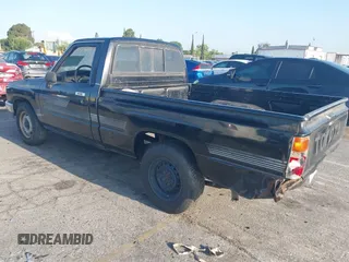 1987 Toyota Pickup with VIN JT4RN50R8H0277401, listed as a IAAI auction lot 42148719 with 239,923 mi miles and . Bid and sale history available at DreamBid. Image 3.