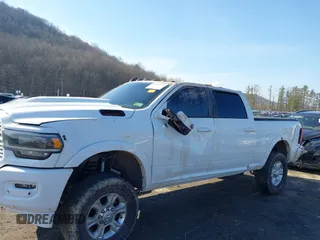 2019 Ram 2500 Laramie with VIN 3C6UR5FL0KG714111, listed as a IAAI auction lot 41630159 with 76,818 mi miles. Bid and sale history available at carsss.com. Image 6.