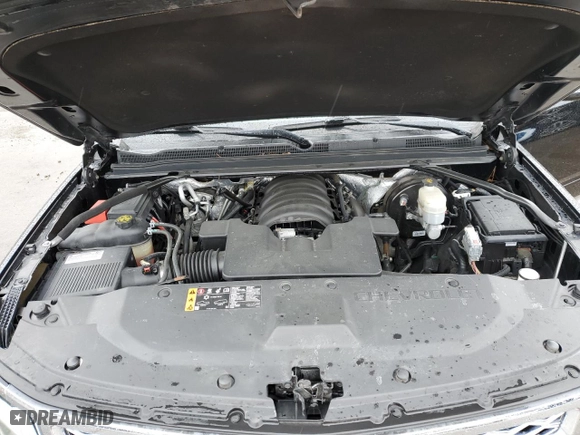 2018 Chevrolet Suburban Premier with VIN 1GNSCJKC0JR226427, listed as a Copart auction lot 45642655 with 118,421 mi miles and Salvage Title. Bid and sale history available at carsss.com. Image 12.
