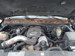 2002 Chevrolet Suburban LS z VIN 3GNEC16Z72G304778, wystawiony jako IAAI lot #42165459 z przebiegiem 257 422 mil mil oraz . Historia ofert i sprzedaży dostępna na DreamBid. Obrazek 10.