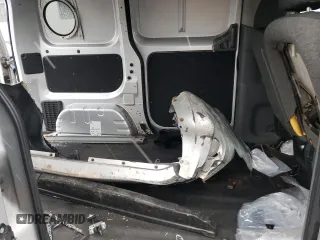 2013 Nissan NV200 SV z VIN 3N6CM0KN2DK691358, wystawiony jako Copart lot #85540004 z przebiegiem Nie podano mil oraz Szkoda całkowita • Salvage title. Historia ofert i sprzedaży dostępna na DreamBid. Obrazek 11.