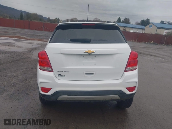 2022 Chevrolet Trax LT with VIN KL7CJPSM8NB563745, listed as a IAAI auction lot 41951023 with 8,445 mi miles. Bid and sale history available at carsss.com. Image 16.