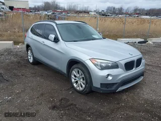 2013 BMW X1 xDrive28i with VIN WBAVL1C52DVR87782, listed as a IAAI auction lot 41846864 with 183,183 mi miles. Bid and sale history available at carsss.com. Image 1.
