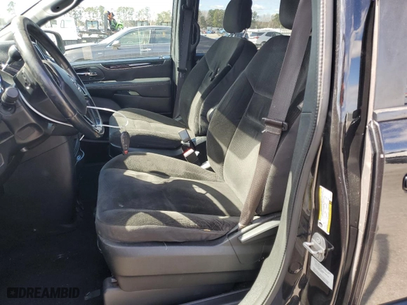 2017 Dodge Grand Caravan SE with VIN 2C4RDGBGXHR851514, listed as a Copart auction lot 48097205 with 200,310 mi miles and Salvage Title. Bid and sale history available at carsss.com. Image 7.