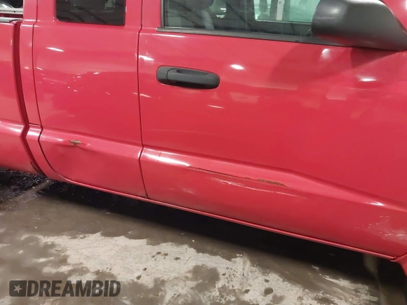 2008 Dodge Dakota SLT with VIN 1D7HW42K78S530057, listed as a IAAI auction lot 41175593 with 89,294 mi miles and . Bid and sale history available at carsss.com. Image 21.
