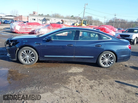 2017 Buick LaCrosse Essence with VIN 1G4ZP5SS4HU126375, listed as a IAAI auction lot 41988131 with 121,999 mi miles. Bid and sale history available at carsss.com. Image 14.