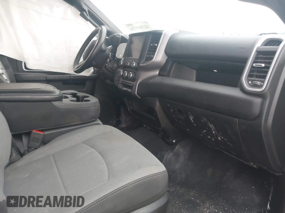 2024 Ram 2500 Big Horn with VIN 3C6UR5DL5RG154048, listed as a IAAI auction lot 42500524 with 41,177 mi miles and . Bid and sale history available at DreamBid. Image 5.