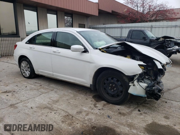 2013 Chrysler 200 LX with VIN 1C3CCBAG2DN591408, listed as a Copart auction lot 82182224 with 0 mi miles and Salvage Title. Bid and sale history available at carsss.com. Image 4.