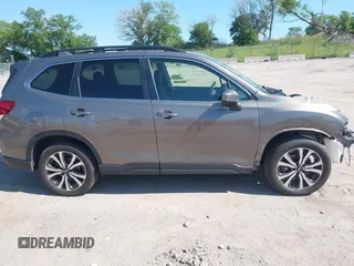 2020 Subaru Forester Limited with VIN JF2SKAUC5LH516116, listed as a IAAI auction lot 42492381 with 85,538 mi miles and . Bid and sale history available at DreamBid. Image 14.