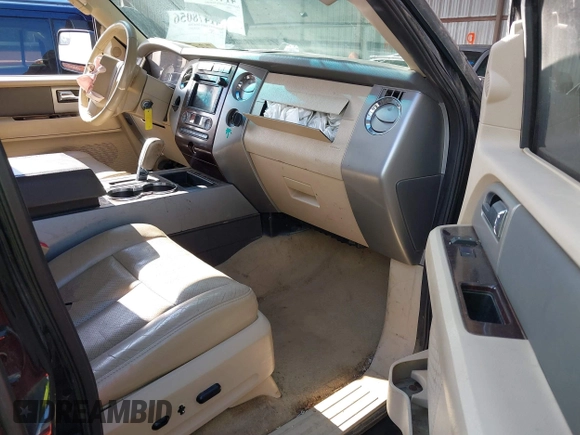 2012 Ford Expedition XLT z VIN 1FMJU1H54CEF66308, wystawiony jako IAAI lot #41478056 z przebiegiem 161 084 mil mil oraz . Historia ofert i sprzedaży dostępna na DreamBid. Obrazek 5.