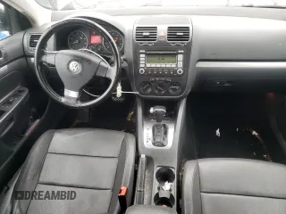 2008 Volkswagen Jetta SE with VIN 3VWRZ71K38M025776, listed as a Copart auction lot 55985785 with 200,694 mi miles and Salvage title. Bid and sale history available at DreamBid. Image 8.