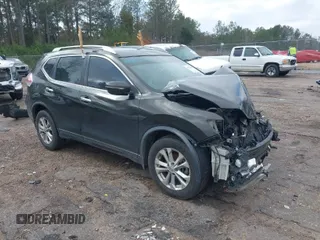 2015 Nissan Rogue SV with VIN KNMAT2MT2FP544690, listed as a IAAI auction lot 41554644 with 204,831 mi miles and . Bid and sale history available at carsss.com. Image 1.