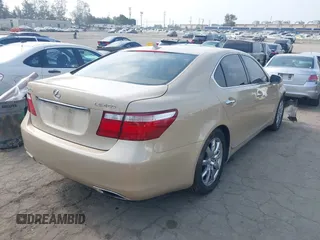 2009 Lexus LS 460 with VIN JTHBL46F195088008, listed as a IAAI auction lot 42726869 with 90,569 mi miles and . Bid and sale history available at DreamBid. Image 4.