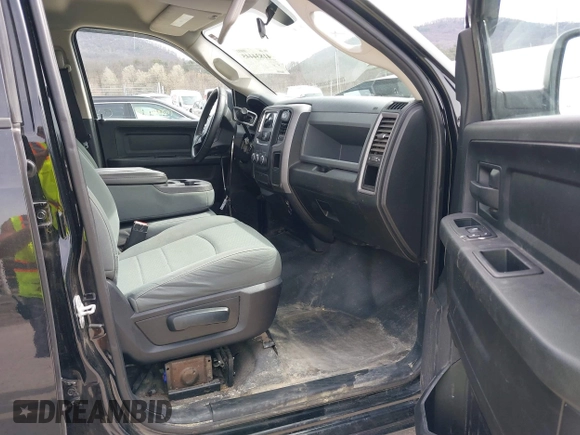 2014 Ram 2500 Tradesman с VIN 3C6TR4HT1EG256733, выставлен на аукционе IAAI как лот 41834445 с пробегом 70 056 миль миль и . История ставок и продаж доступна на DreamBid. Изображение 5.