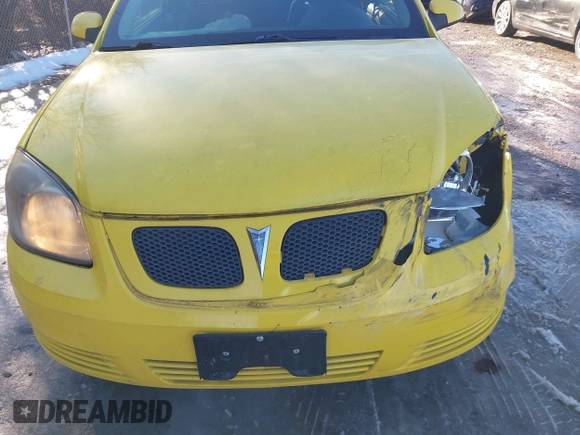 2008 Pontiac G5 with VIN 1G2AL18F487329317, listed as a IAAI auction lot 41403707 with 111,555 mi miles. Bid and sale history available at carsss.com. Image 17.