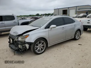 2010 Lexus HS 250h z VIN JTHBB1BA3A2002845, wystawiony jako Copart lot #53380275 z przebiegiem 180 133 mil mil oraz Szkody całkowita. Historia ofert i sprzedaży dostępna na DreamBid. Obrazek 1.