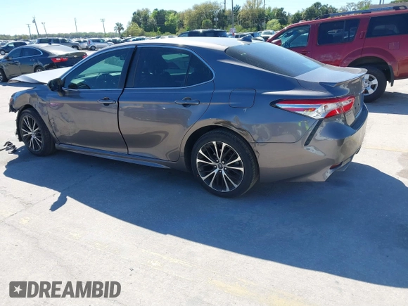 2020 Toyota Camry SE with VIN 4T1G11AK2LU927172, listed as a IAAI auction lot 41736085 with 191,512 mi miles. Bid and sale history available at carsss.com. Image 3.