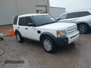 2008 Land Rover LR3 HSE z VIN SALAG25418A447605, wystawiony jako IAAI lot #42194186 z przebiegiem 259 315 mil mil oraz . Historia ofert i sprzedaży dostępna na DreamBid. Obrazek 1.