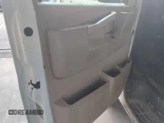 2019 Chevrolet Express Cargo с VIN 1GCWGAFP8K1160429, выставлен на аукционе IAAI как лот 42556044 с пробегом 108 476 миль миль и . История ставок и продаж доступна на DreamBid. Изображение 30.