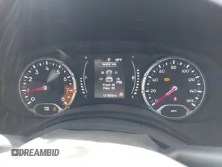 2015 Jeep Renegade Latitude with VIN ZACCJBBT0FPB73676, listed as a IAAI auction lot 42032879 with 121,953 mi miles. Bid and sale history available at carsss.com. Image 7.