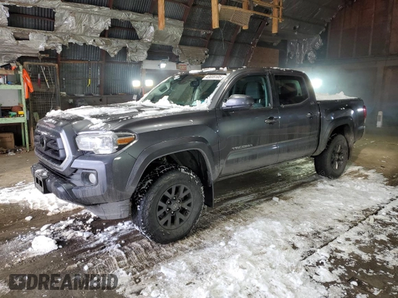 2021 Toyota Tacoma 4WD SR with VIN 3TYCZ5AN3MT028022, listed as a Copart auction lot 43699105 with 36,204 mi miles and Salvage Title. Bid and sale history available at carsss.com. Image 1.