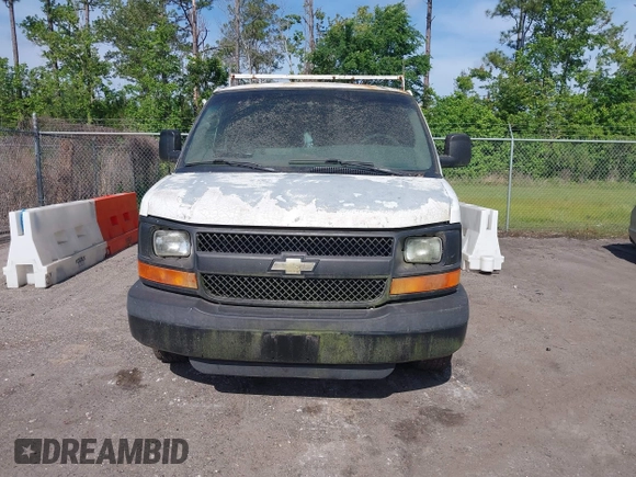 2006 Chevrolet Express Cargo Van with VIN 1GCFG15X261109290, listed as a IAAI auction lot 42088599 with 1 mi miles. Bid and sale history available at carsss.com. Image 6.