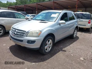 2006 Mercedes-Benz M 500 с VIN 4JGBB75EX6A072306, выставлен на аукционе IAAI как лот 42495998 с пробегом 174 781 миль миль и . История ставок и продаж доступна на DreamBid. Изображение 2.