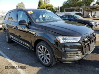 2024 Audi Q7 Premium Plus with VIN WA1LCBF70RD007292, listed as a Copart auction lot 74625464 with 5,831 mi miles and Salvage Title. Bid and sale history available at carsss.com. Image 4.