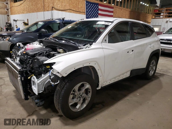 2024 Hyundai Tucson SE with VIN 5NMJACDE6RH431352, listed as a Copart auction lot 87095674 with 4,305 mi miles and Salvage Title. Bid and sale history available at carsss.com. Image 1.