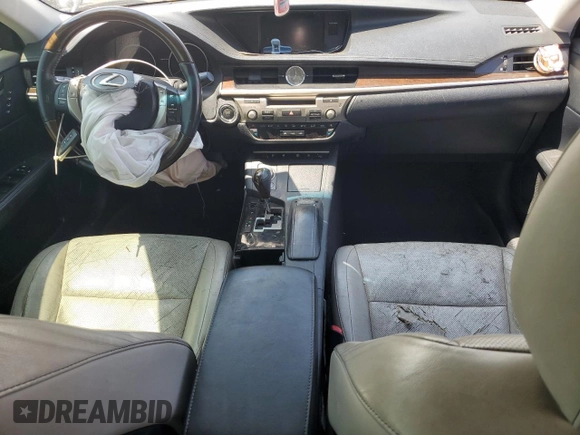 2015 Lexus ES 330 с VIN JTHBK1GG9F2160949, выставлен на аукционе Copart как лот 60164425 с пробегом 179 096 миль миль и Списание • Salvage title. История ставок и продаж доступна на DreamBid. Изображение 8.