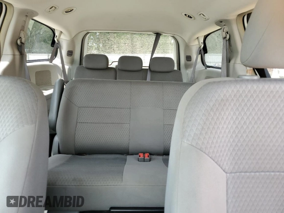 2008 Chrysler Town & Country LX z VIN 2A8HR44HX8R708086, wystawiony jako Copart lot #56577115 z przebiegiem 159 482 mil mil oraz Szkoda całkowita • Salvage title. Historia ofert i sprzedaży dostępna na DreamBid. Obrazek 10.