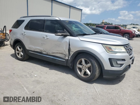 2016 Ford Explorer XLT with VIN 1FM5K7D87GGC82160, listed as a Copart auction lot 54827625 with 141,426 mi miles and Salvage Title. Bid and sale history available at carsss.com. Image 4.