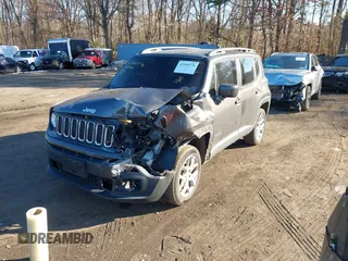 2016 Jeep Renegade Latitude with VIN ZACCJBBT4GPD61037, listed as a IAAI auction lot 41555776 with 89,753 mi miles. Bid and sale history available at carsss.com. Image 17.