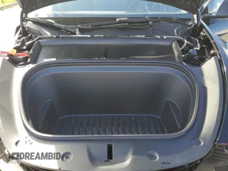 2025 Tesla Model Y Long Range with VIN 7SAYGDEDXSF239628, listed as a Copart auction lot 45468295 with 6,068 mi miles and Salvage Title. Bid and sale history available at DreamBid. Image 12.
