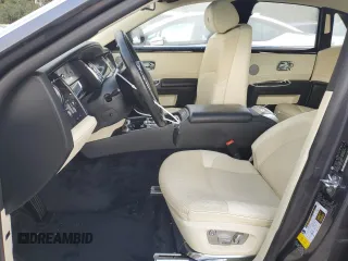 2012 Rolls-Royce Ghost z VIN SCA664S59CUX50672, wystawiony jako Copart lot #73685494 z przebiegiem Nie podano mil oraz Szkody całkowita. Historia ofert i sprzedaży dostępna na DreamBid. Obrazek 7.