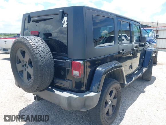 2007 Jeep Wrangler Unlimited Sahara with VIN 1J4GA59187L187656, listed as a IAAI auction lot 42554114 with 200,840 mi miles and . Bid and sale history available at DreamBid. Image 4.