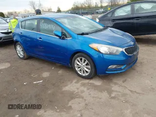 2015 Kia Forte 5-Door EX with VIN KNAFX5A85F5304442, listed as a IAAI auction lot 41886814 with 111,564 mi miles. Bid and sale history available at carsss.com. Image 1.