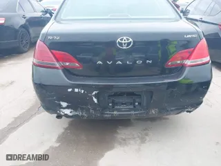 2008 Toyota Avalon XL with VIN 4T1BK36B88U320549, listed as a IAAI auction lot 41958216 with 219,486 mi miles. Bid and sale history available at carsss.com. Image 6.
