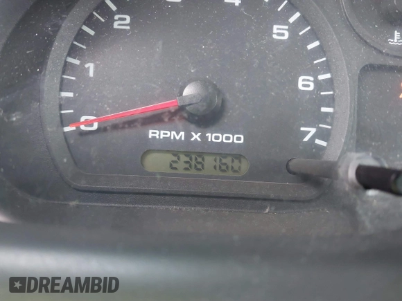 2005 Ford Ranger XLT z VIN 1FTZR45E15PA52471, wystawiony jako IAAI lot #41478665 z przebiegiem Nie podano mil oraz . Historia ofert i sprzedaży dostępna na DreamBid. Obrazek 16.