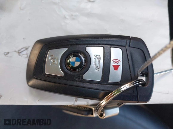 2015 BMW 5 Series 535i с VIN WBA5B1C51FD922563, выставлен на аукционе IAAI как лот 42593634 с пробегом 77 285 миль миль и . История ставок и продаж доступна на DreamBid. Изображение 11.