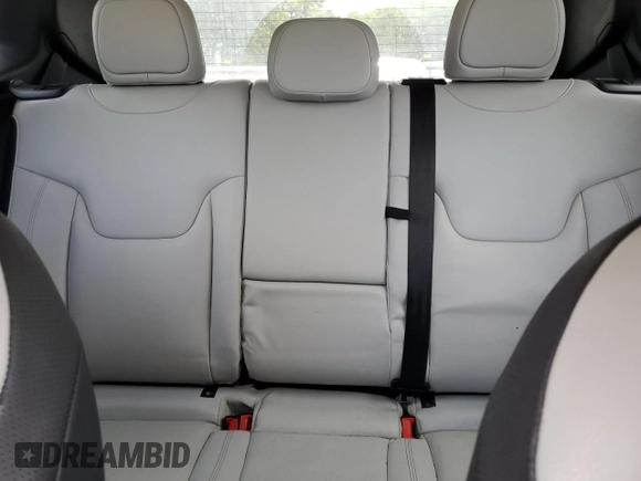 2018 Jeep Renegade Limited with VIN ZACCJADB7JPH12741, listed as a Copart auction lot 61870483 with 63,182 mi miles and Salvage title. Bid and sale history available at DreamBid. Image 10.