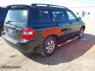 2005 Toyota Highlander with VIN JTEDP21A450079160, listed as a IAAI auction lot 41864860 with 209,119 mi miles. Bid and sale history available at carsss.com. Image 4.