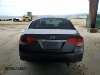 2010 Honda Civic z VIN 19XFA1E39AE037346, wystawiony jako Copart lot #53279185 z przebiegiem 148 350 mil mil oraz Szkoda całkowita • Salvage title. Historia ofert i sprzedaży dostępna na DreamBid. Obrazek 6.